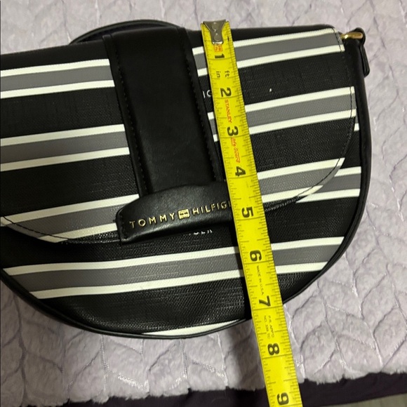 Tommy Hilfiger Black and Gray Striped Crossbody and Wallet - Picture 11 of 14